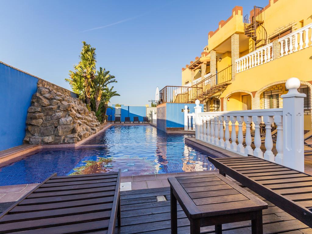 Апартаменти Oasis De Cadiz Коніль-де-ла-Фронтера Екстер'єр фото