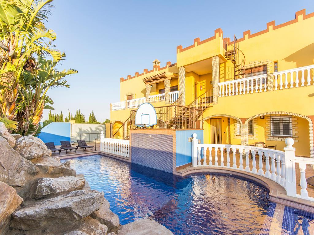 Апартаменти Oasis De Cadiz Коніль-де-ла-Фронтера Екстер'єр фото