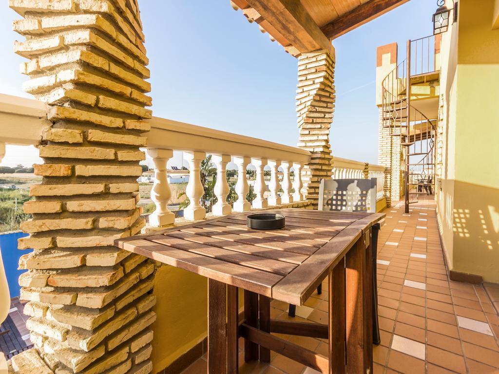 Апартаменти Oasis De Cadiz Коніль-де-ла-Фронтера Екстер'єр фото